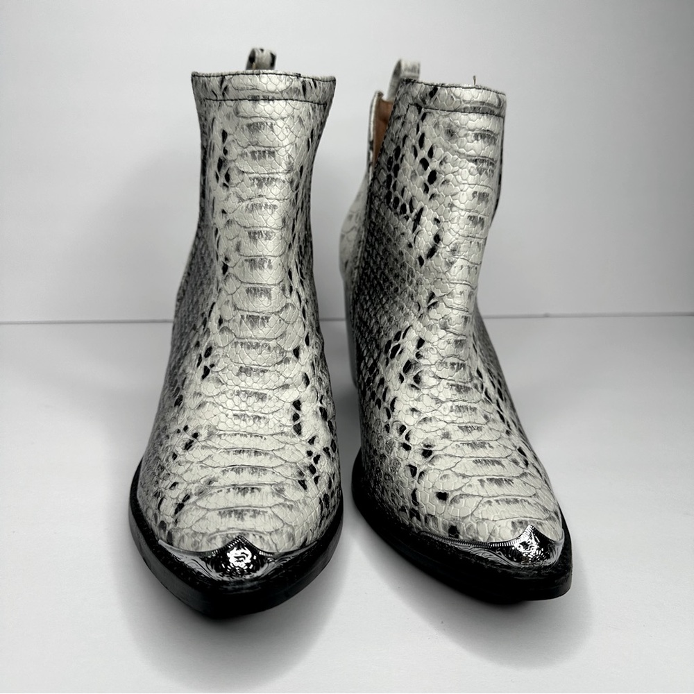 Jeffrey Campbell Cromwell Pointed Snake Python Cut-Out Leather Ankle Booties Sz8 - Picture 2 of 9